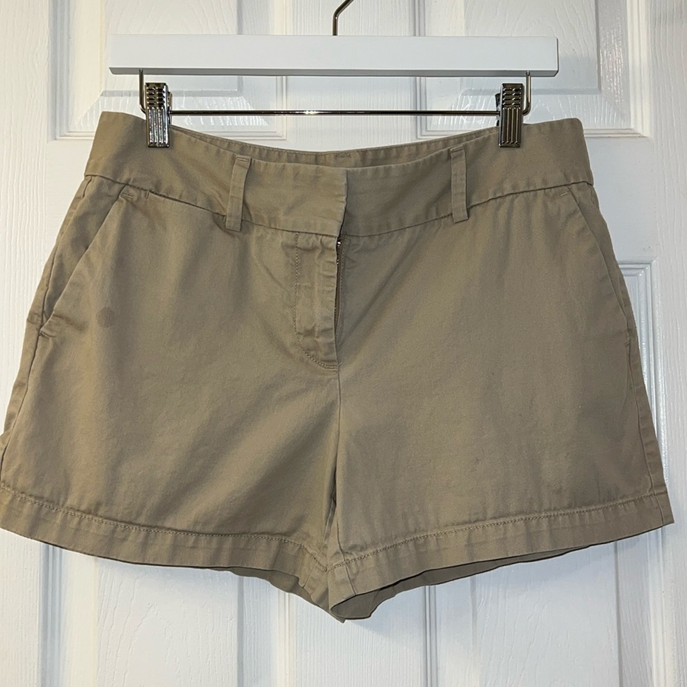 LOFT. Chino Shorts